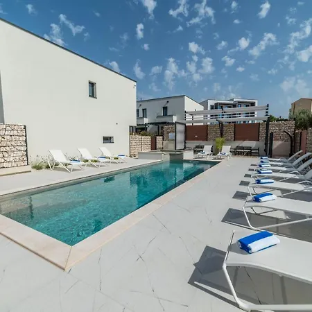 Apartment Pinna - Tonna *