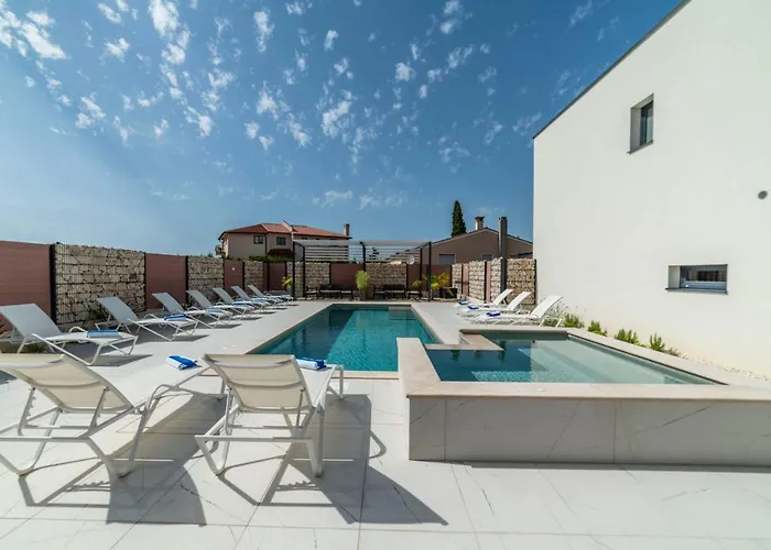 Pinna - Tonna * Pula