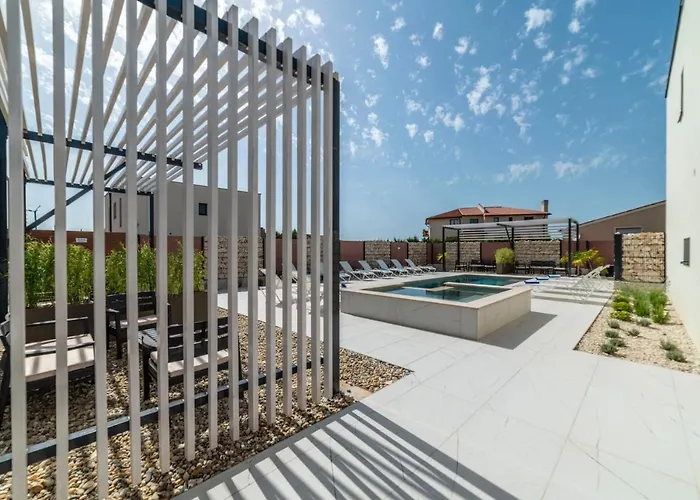 Pinna - Tonna Apartment *