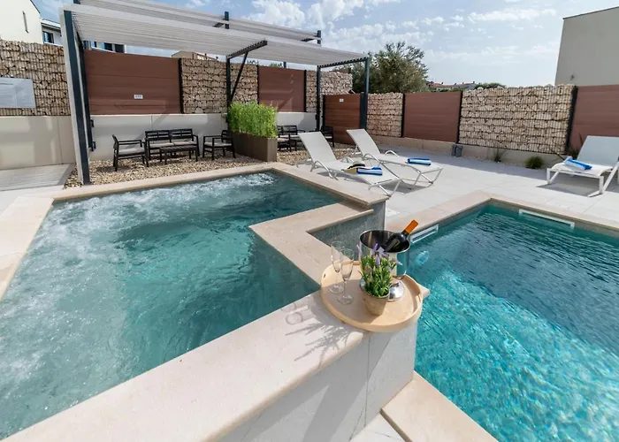 Pinna - Tonna פולה